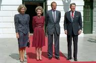 C42714-4, President Reagan and Nancy Reagan posing with King Juan Carlos I and Queen Sophia of …