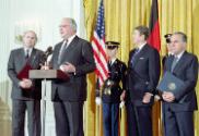 C45449-33, Chancellor Kohl of the Federal Republic of Germany making departure remarks after a …