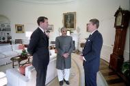 C11730-6A, President Reagan talking with President Mohammad Zia Ul Haq of Pakistan and National…