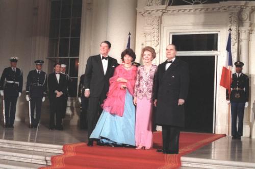 C20692-10, President Reagan and Nancy Reagan greet President Francois Mitterrand and Danielle M…